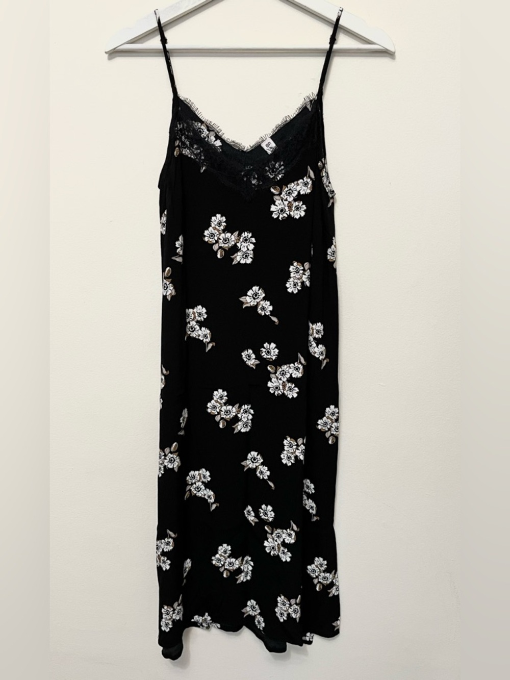 bp • XS • Lace Trim V Neck Camisole Slip Midi Dress Black White Brown Floral